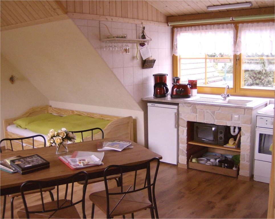 Gaestezimmer Am Maerchenbrunnen Dresde Habitación foto