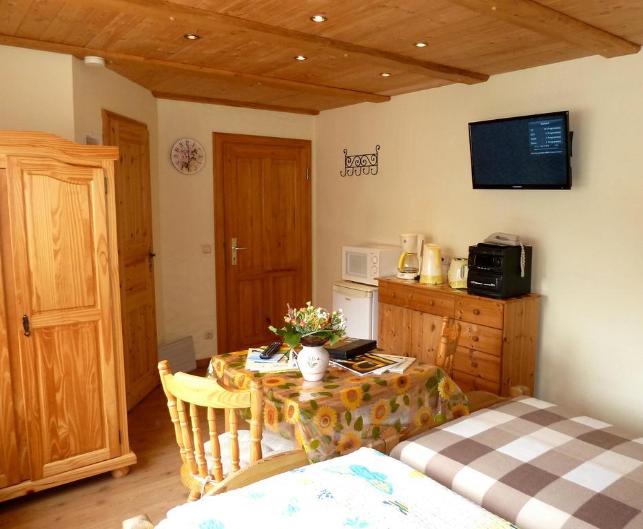 Gaestezimmer Am Maerchenbrunnen Dresde Habitación foto